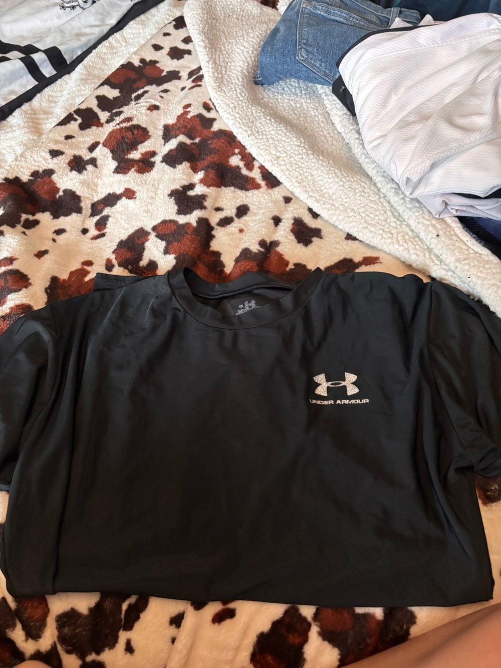 Under Armour Men’s Black Performance T-Shirt compression shirt
